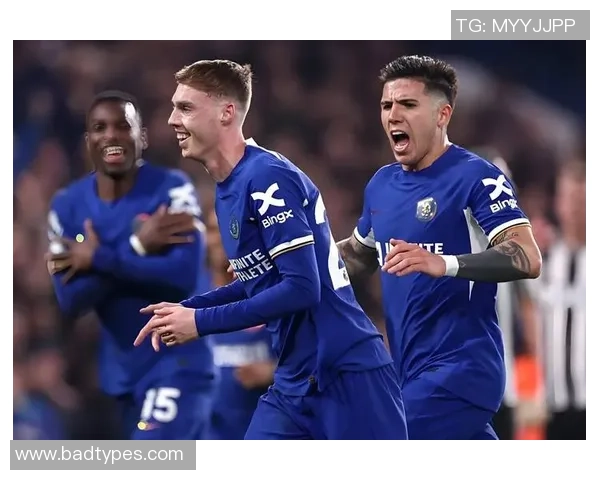 欧联杯精彩对决拜仁绝杀切尔西全场沸腾瞬间回顾