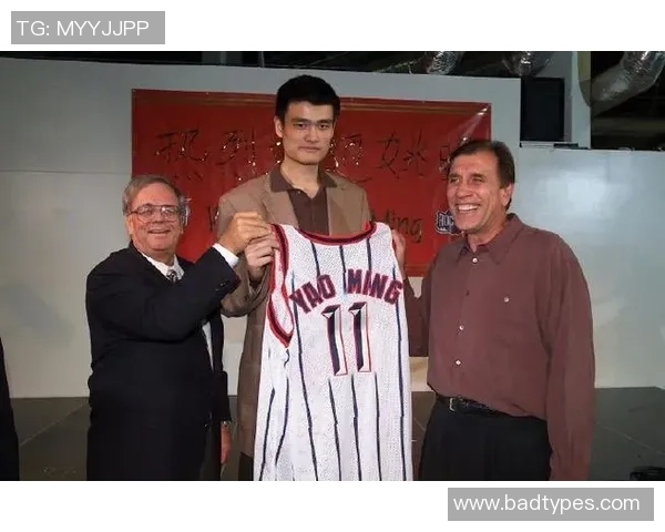 姚明在NBA的辉煌历程与传奇故事回顾