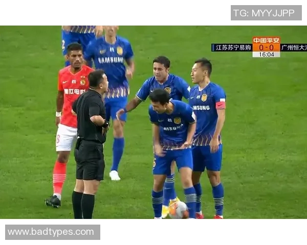 热刺逆转本菲卡3-0晋级世界杯争议判罚引发全场热议