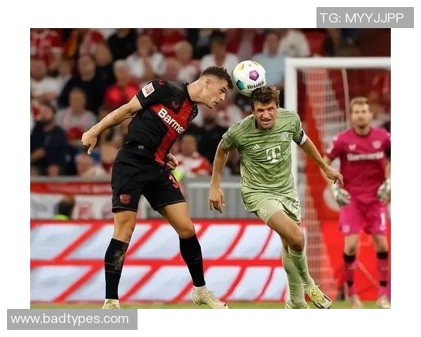 欧联杯激战国米逆转曼联绝杀时刻引发争议判罚全场沸腾 欧联杯激战国米逆转曼联绝杀时刻引发争议判罚全场沸腾