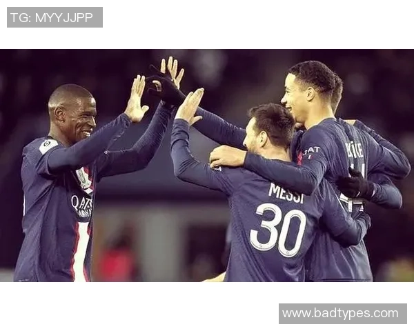 西甲激战巴黎圣日耳曼大胜多特蒙德逆转瞬间点燃全场热情与转会传闻