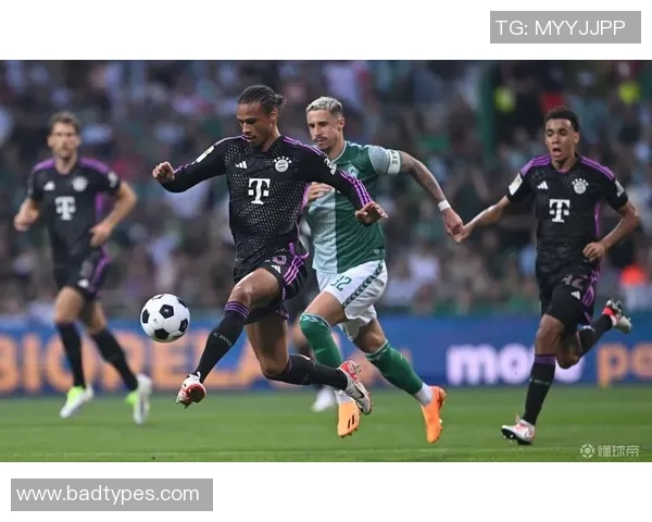 英超激战:拜仁与AC米兰战成平局战术解析引发全场热议 英超激战:拜仁与AC米兰战成平局战术解析引发全场热议