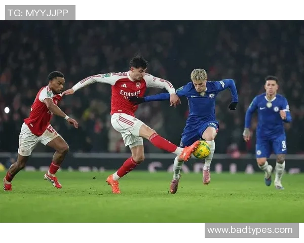 欧联杯激战阿森纳与曼城战平争议判罚引发全场热议 欧联杯激战阿森纳与曼城战平争议判罚引发全场热议