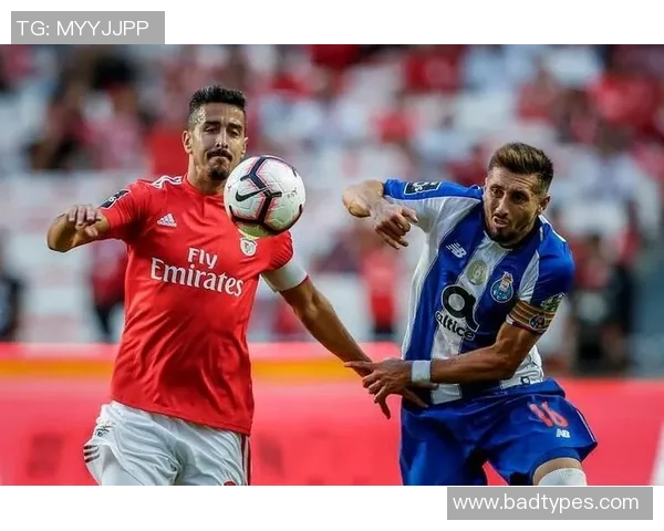 西甲激战波尔图逆转本菲卡绝杀瞬间点燃全场热情与转会传闻交织 西甲激战波尔图逆转本菲卡绝杀瞬间点燃全场热情与转会传闻交织