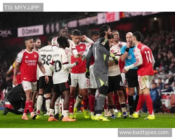 英超精彩对决阿森纳与里昂战成平局逆转瞬间引发全场热烈反响 英超精彩对决阿森纳与里昂战成平局逆转瞬间引发全场热烈反响